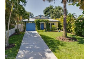 542 110th Ave N, Naples