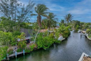 3261 Lakeview Drive, Naples, FL 34112 - MLS#225046617