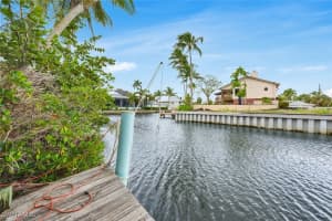 3261 Lakeview Drive, Naples, FL 34112 - MLS#225046617