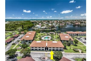 525 Seaview Court, Marco Island, FL 34145 - MLS#225046630