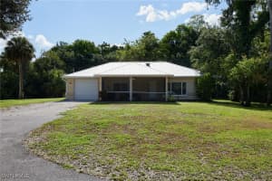 5211 Melaluca Dr, Fort Myers