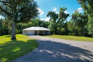 5211 Melaluca Drive, Fort Myers, FL 33905 - MLS#225046686