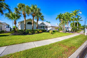 12593 Coconut Creek Court, Fort Myers, FL 33908 - MLS#225046719