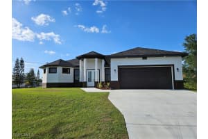 3418 12th St W, Lehigh Acres