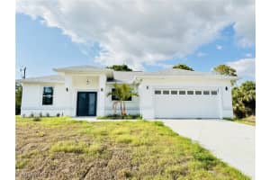 16 7th Street, Lehigh Acres, FL 33972 - MLS#225046782
