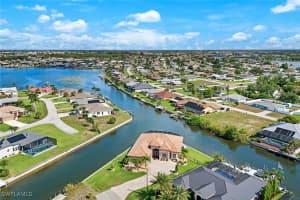 225 12th Terrace, Cape Coral, FL 33991 - MLS#225046845