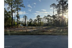 12 Irving Avenue, Lehigh Acres, FL 33936 - MLS#225046913