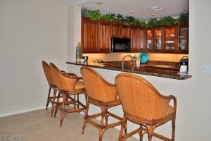 5635 TURTLE BAY Drive, Naples, FL 34108-2750 - MLS#225046930