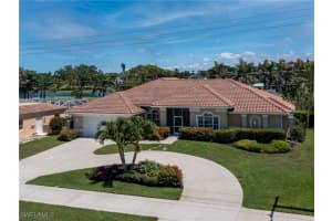 1338 Jamaica Rd, Marco Island