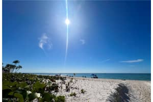 9524 Gulf Shore Dr 2, Naples