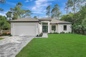 3366 72nd Ave Ne, Naples
