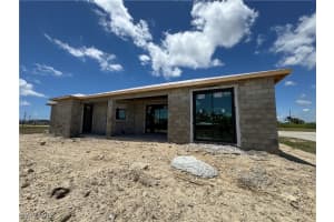 2416 Diplomat Pkwy W, Cape Coral