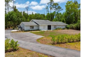 6800 Bottlebrush Ln, Naples