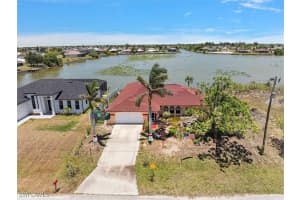 305 11th Terrace, Cape Coral, FL 33993 - MLS#225047256