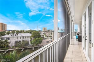 400 Flagship Dr 602, Naples