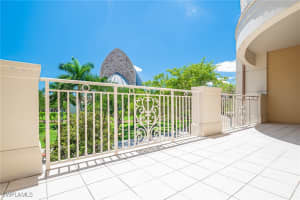 5068 Annunciation Cir 209, Ave Maria
