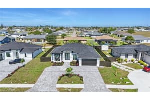 35 Chiquita Boulevard, Cape Coral, FL 33993 Sold 07/29/25