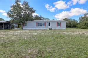 4545 Fort Keis Avenue, Fort Denaud, FL 33935 Sold 07/14/25