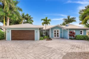 180 Channel Dr, Naples
