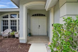 2246 Oxford Ridge Circle, Lehigh Acres, FL 33973 - MLS#225047494