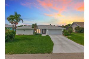 125 41st Terrace, Cape Coral, FL 33904 - MLS#225047568