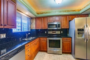 2121 Collier Avenue, Fort Myers, FL 33901 - MLS#225047652