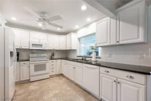 3586 Santiago Way, Naples
