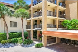 6770 Pelican Bay Boulevard, Naples, FL 34108 - MLS#225047674