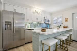 980 7th Avenue, Naples, FL 34102 - MLS#225047710