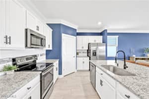 2127 Hamlin St, Naples