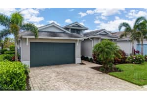 9292 Cayman Dr, Naples