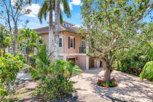 940 Sea Oats Court, Marco Island, FL 34145 Sold 08/29/25