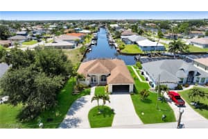2010 Se 13th Ter, Cape Coral