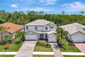 2102 Antigua Ln, Naples
