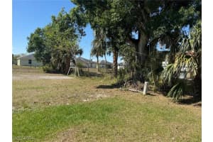 936 Zana Drive, Fort Myers, FL 33905 - MLS#225047886