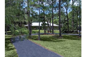 241 25th St Nw, Naples