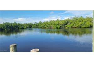 4749 Tahiti Dr, Bonita Springs