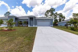 4723 30th Street, Lehigh Acres, FL 33973 - MLS#225047954