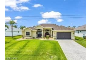 2324 54th Lane, Cape Coral, FL 33914 - MLS#225048009