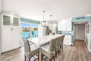 333 Harbour Dr 201, Naples