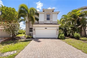 10261 S Silver Palm Dr, Estero