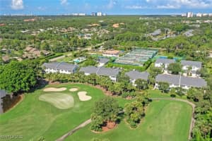 1340 Charleston Square Dr 101, Naples