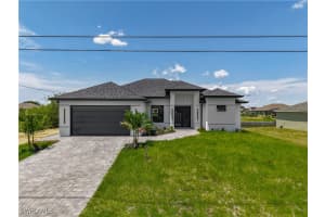 323 Ne 19th Ter, Cape Coral