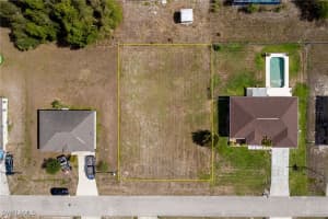 225 Manasota Street, Fort Myers, FL 33913 - MLS#225048163