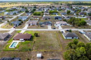 225 Manasota Street, Fort Myers, FL 33913 - MLS#225048163