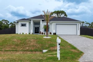 341 Ne 31st Ter, Cape Coral