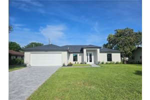 27584 Playa Del Rey Ln, Bonita Springs