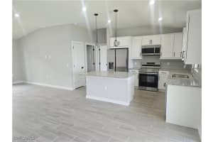 27584 Playa Del Rey Lane, Bonita Springs, FL 34135 - MLS#225048345