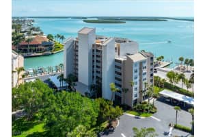 901 Collier Ct 5-205, Marco Island