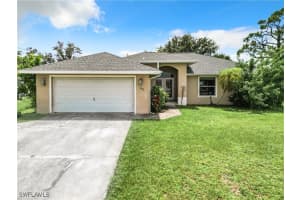 1726 Trafalgar Parkway, Cape Coral, FL 33991 - MLS#225048413